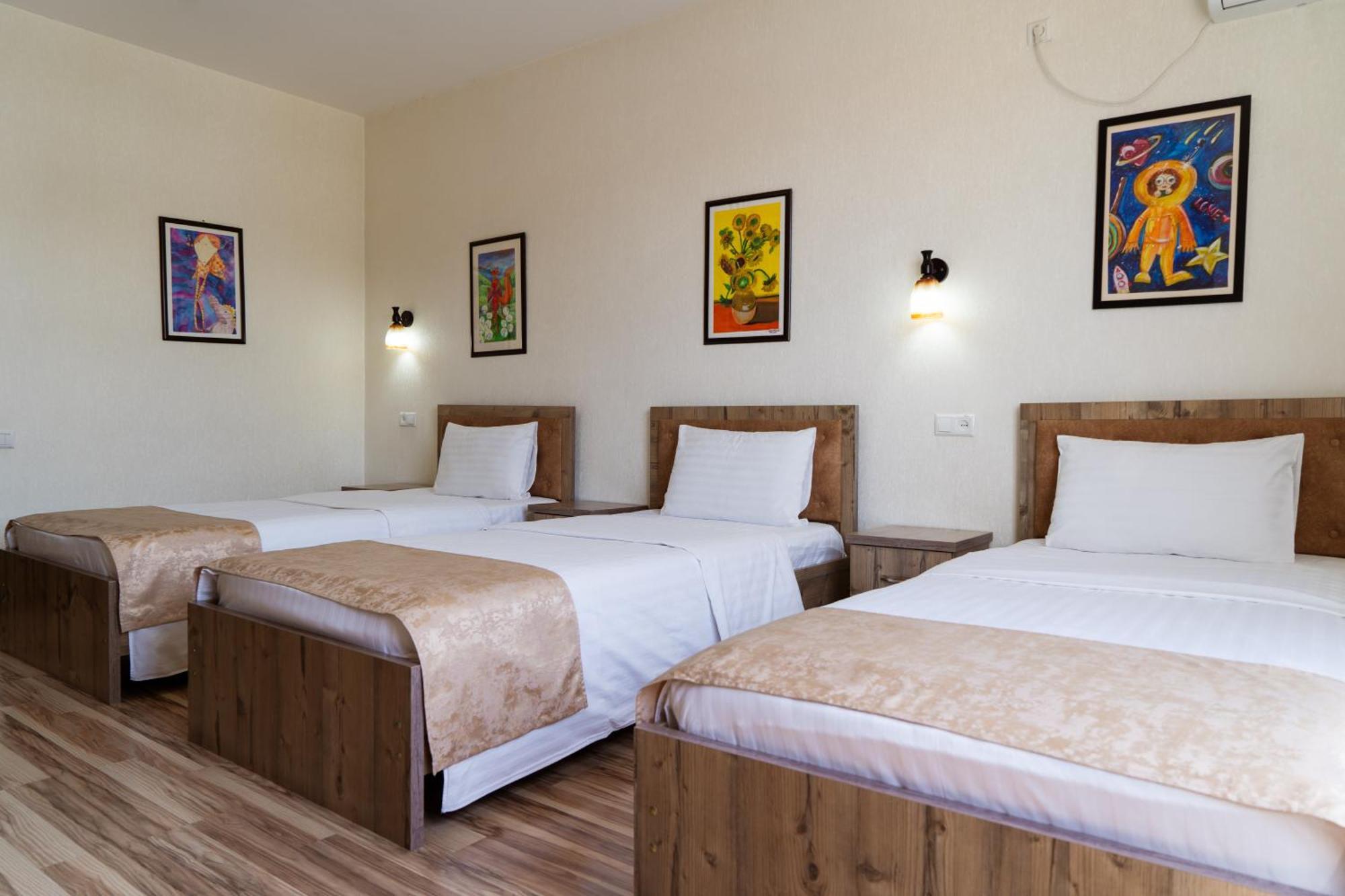 Tourist Inn Hotel Tashkent Exterior foto