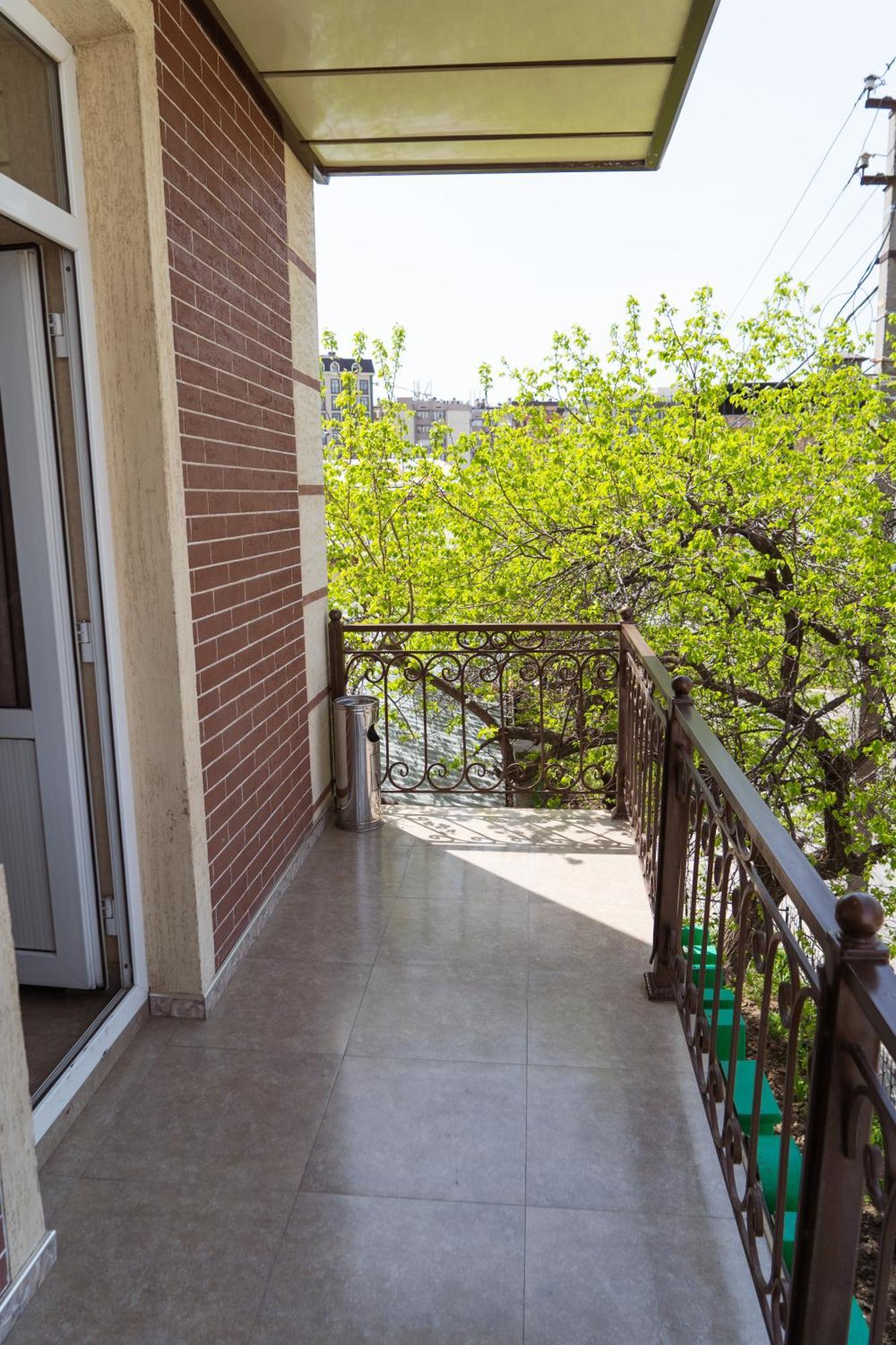 Tourist Inn Hotel Tashkent Exterior foto