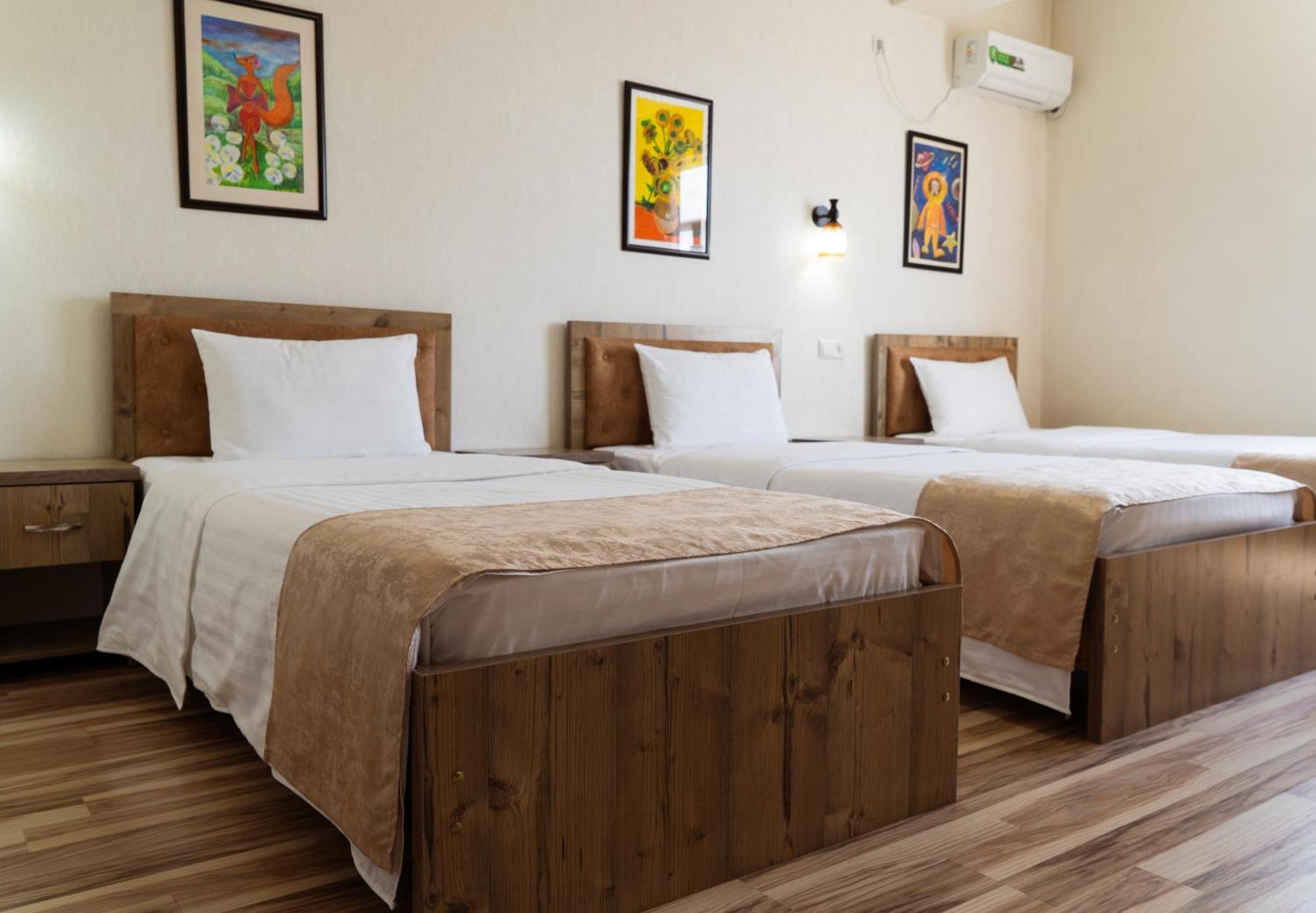 Tourist Inn Hotel Tashkent Exterior foto